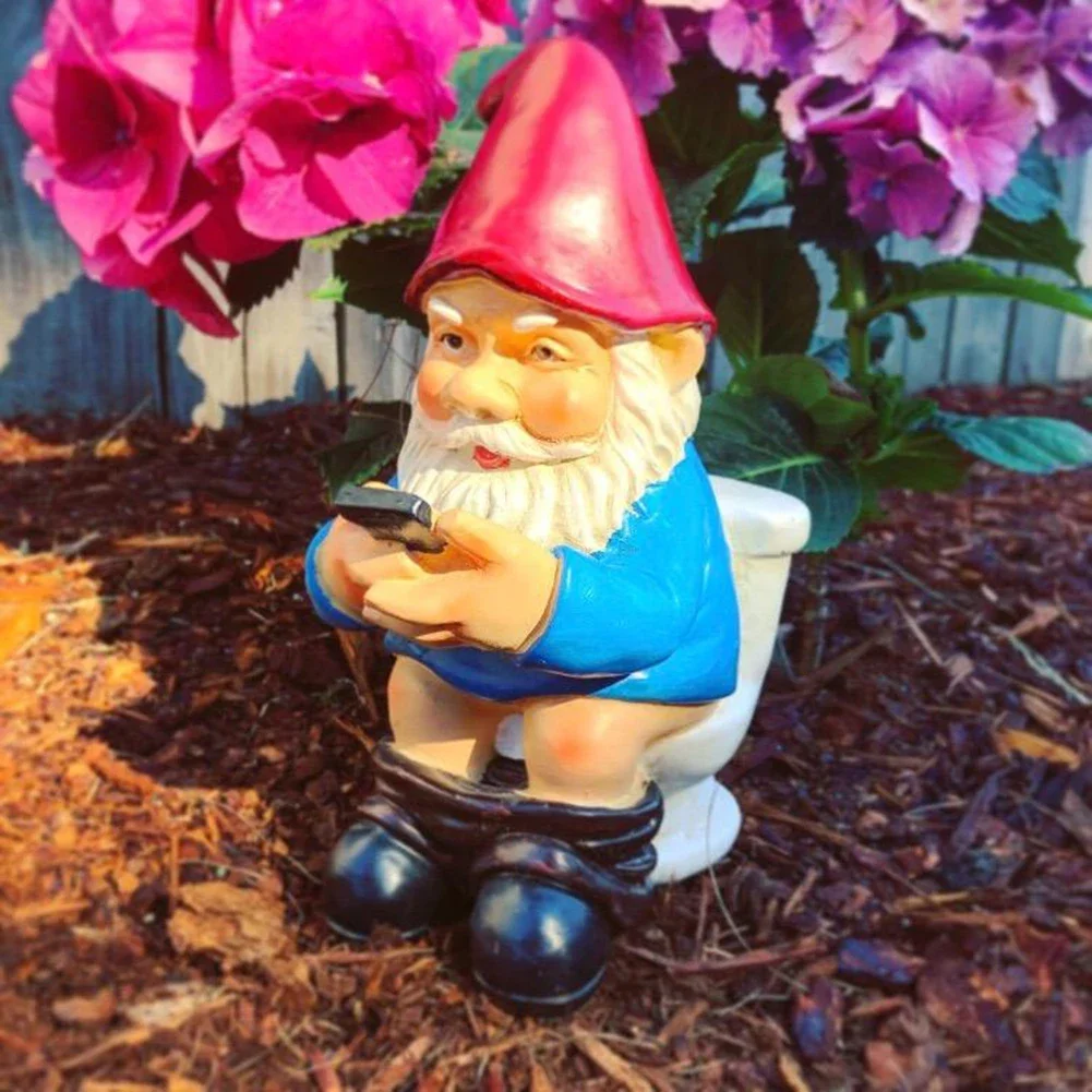 3D Dwarf Toilet Play Phone Statue Naughty Garden Gnome Figurines Decoration Mini Resin Doll Statue Crafts Garden Lawn Yard Decor