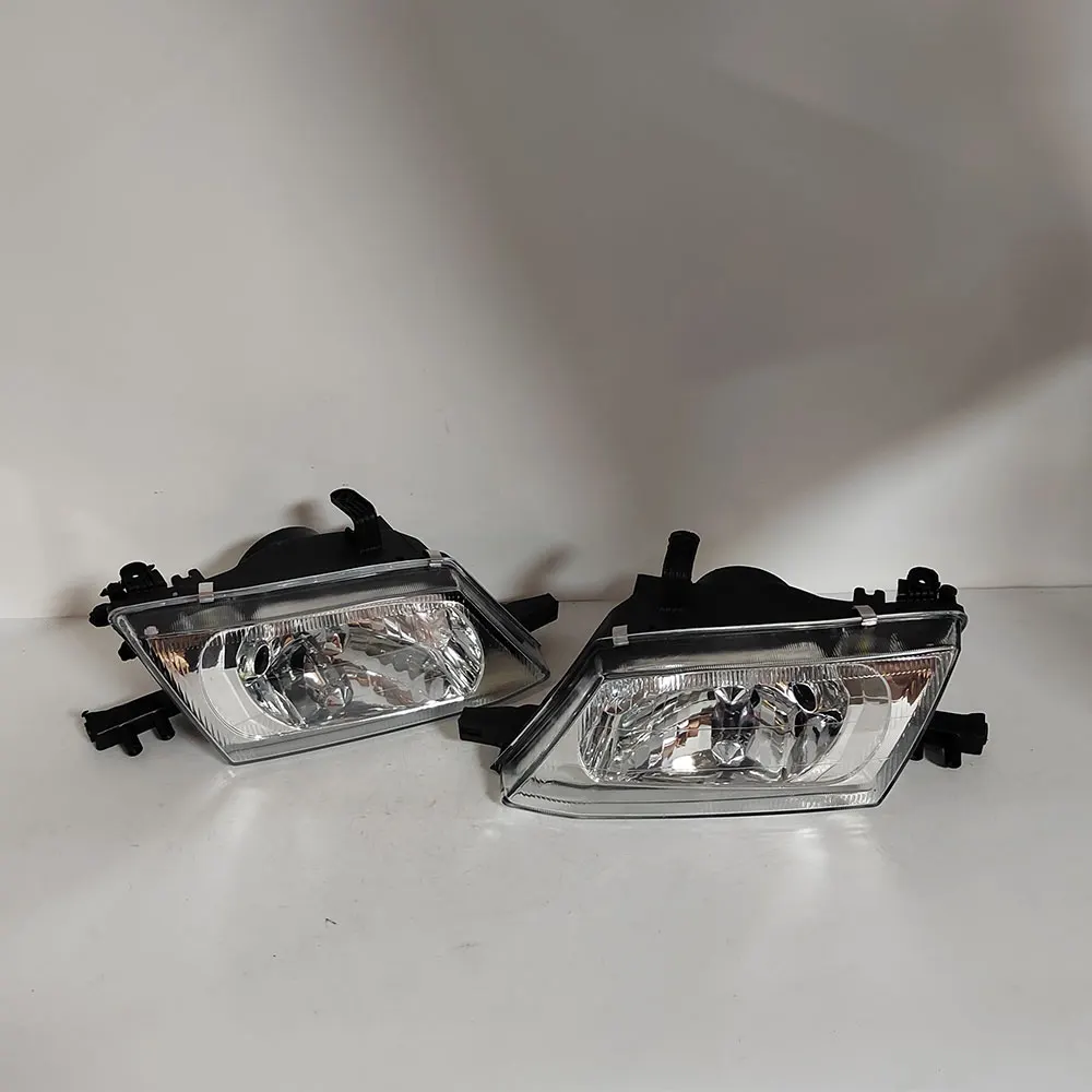 A Pair Car Headlight For Nissan Wingroad AD Wagon Y11 1999-2005