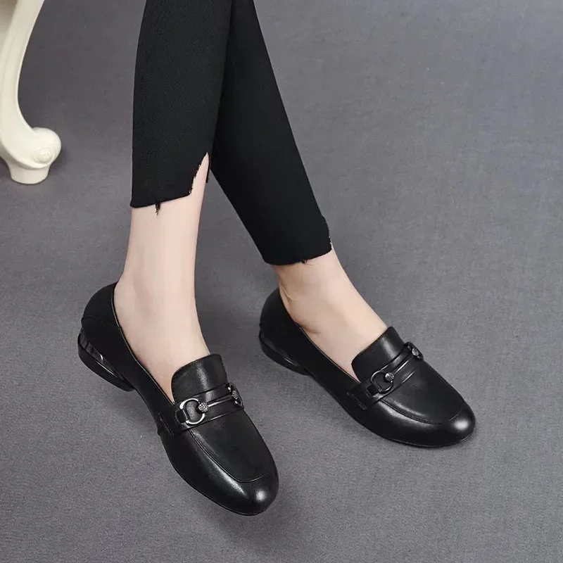 Leather Shoes for Women Slip on Soft Sole Women Loafers High Quality British Style Casual Shoes Fashion Comfor Women Dress Shoes