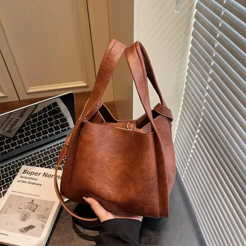 

Original Textured Diaper Bag Ladies Crossbody Purse High End Minimalist Vintage Messenger Bag Fashionable Leather Handbag Tote