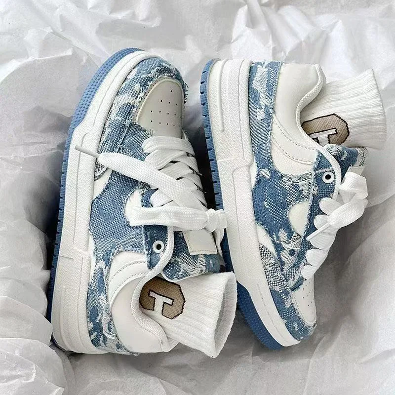 Men's shoes 2026 thick soled small white shoes China-Chic men's and women's versatile bread shoes student sports board shoes