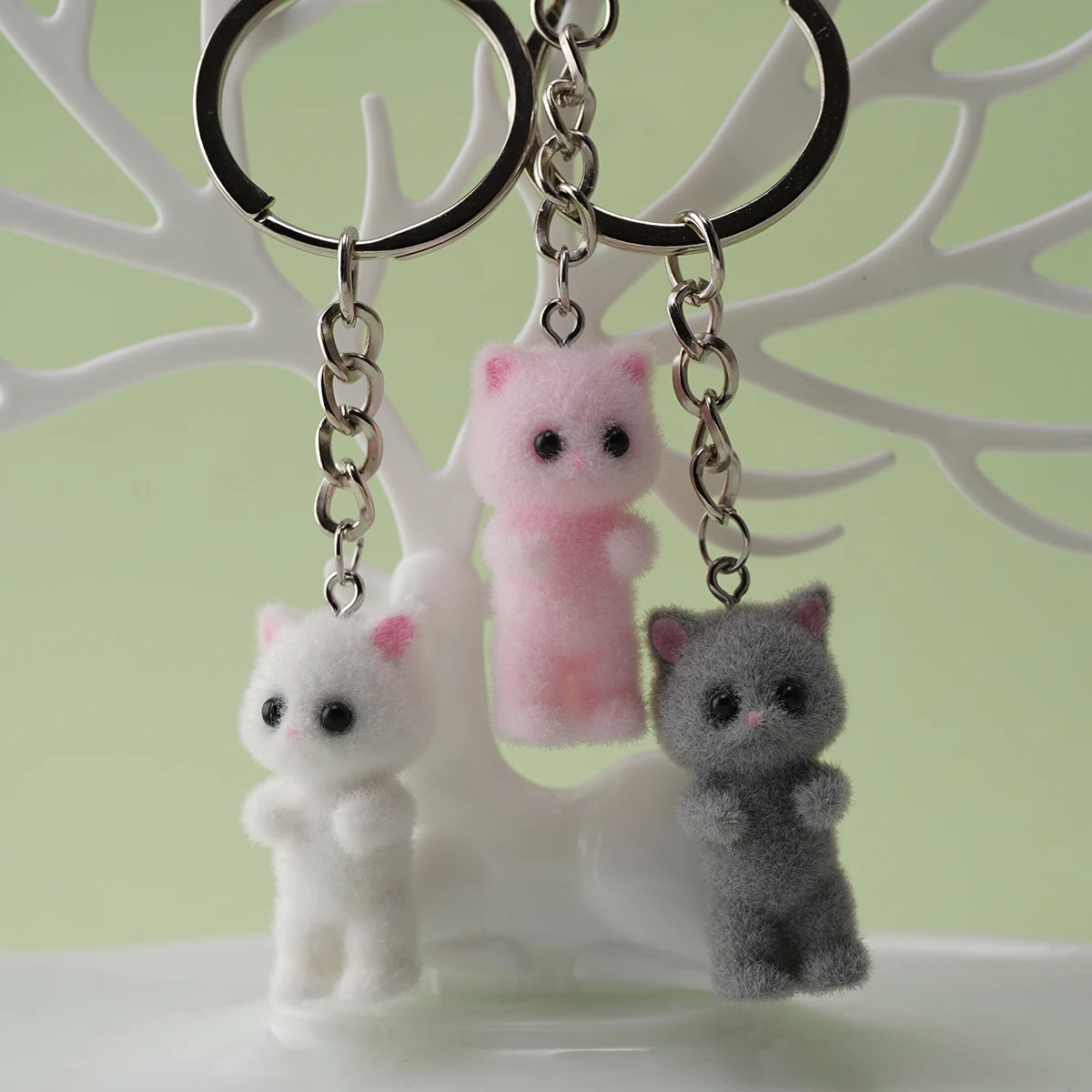 

1pcs 3D Kawaii Animal Cat Keychains Key Ring For Women Gift Fluffy Cartoon Cute Flocked dolls Pendant Bag Box Holder Jewelry