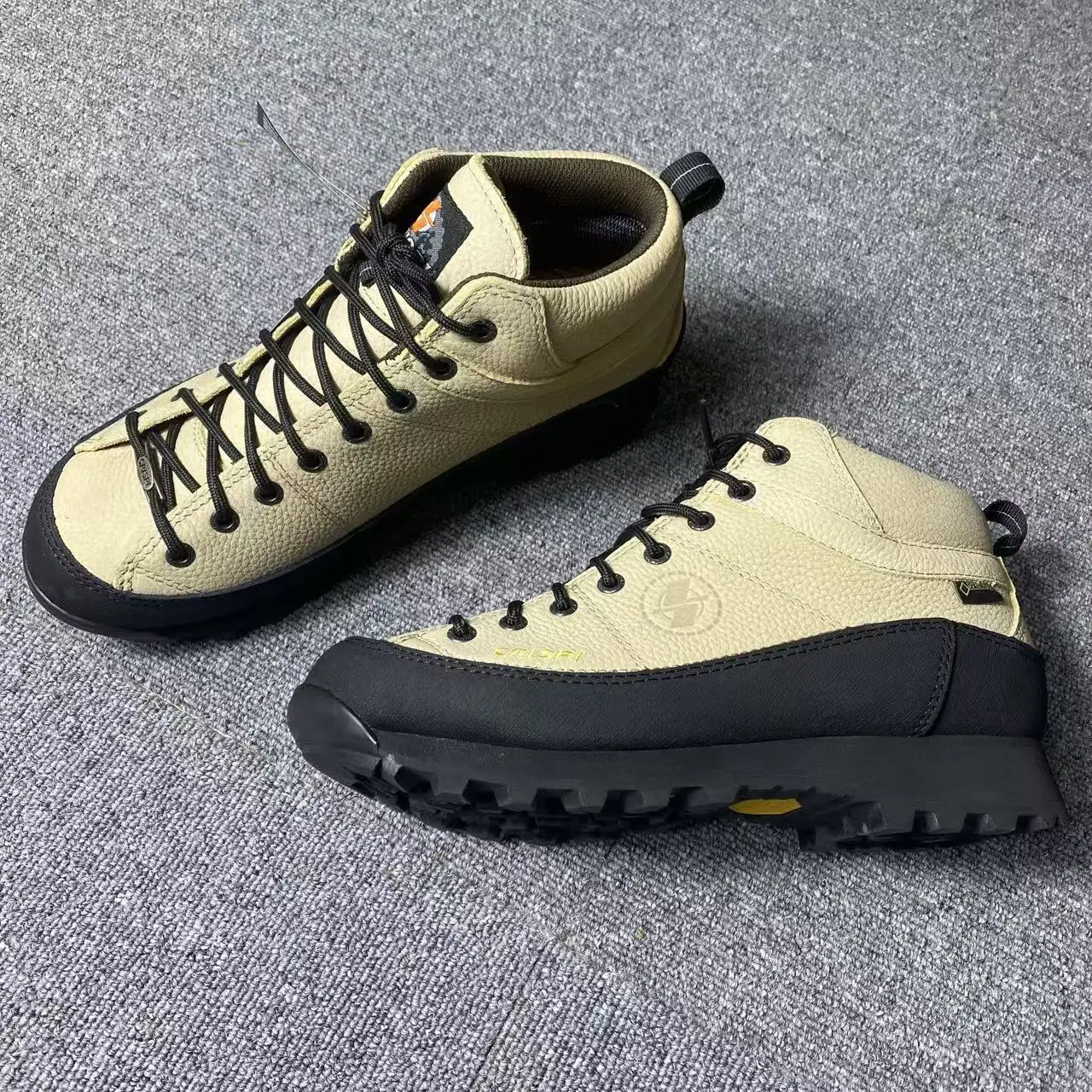 Men's Outdoor Anti-Friction Hiking Shoes Unisex Slip-Resistant Casual Footwear Walking and Hiking Footwear