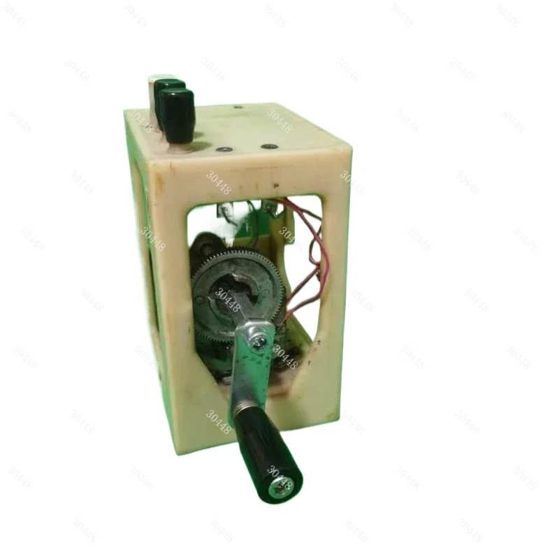 Vintage Hand Crank …