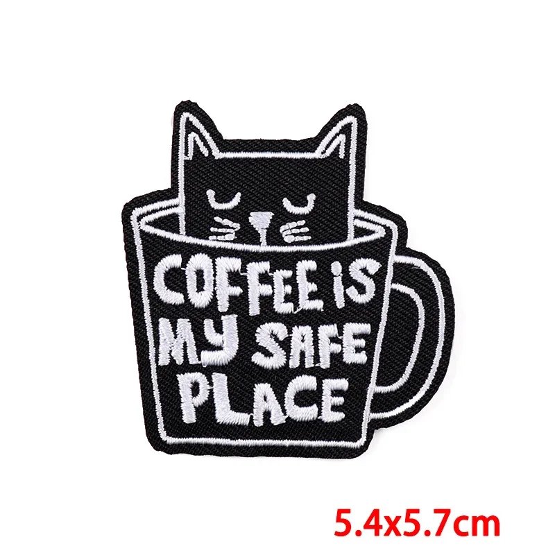 Cartoon Embroidery Patch Lovely Cat Kitten DIY Fusible Iron on Patches Washable Clothes Badges Bags Hats Personalize Accessories