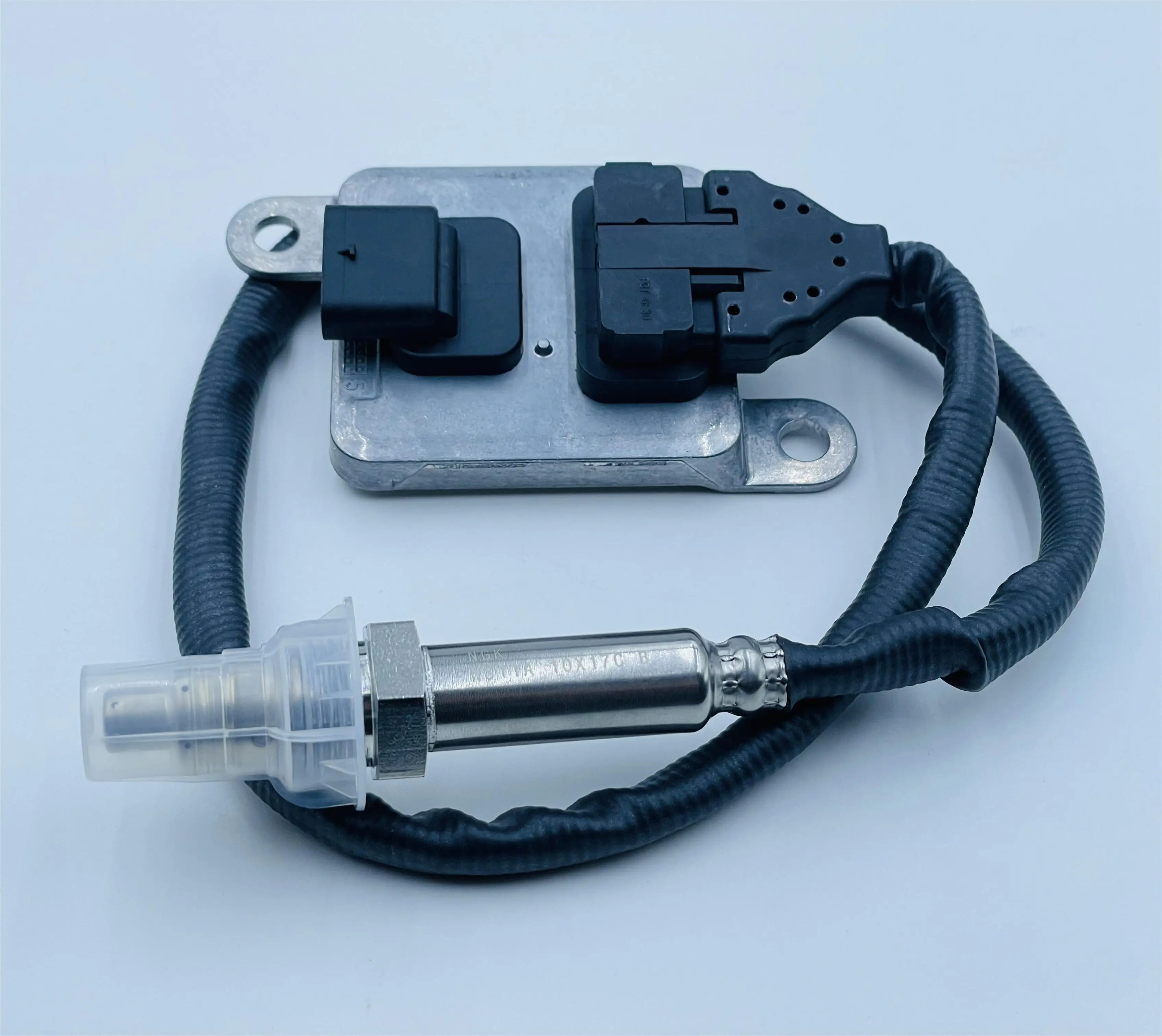 

New A0009053703 5WK96703C 5WK96703A 12V Nitrogen Oxide Sensor, Suitable ForBenz