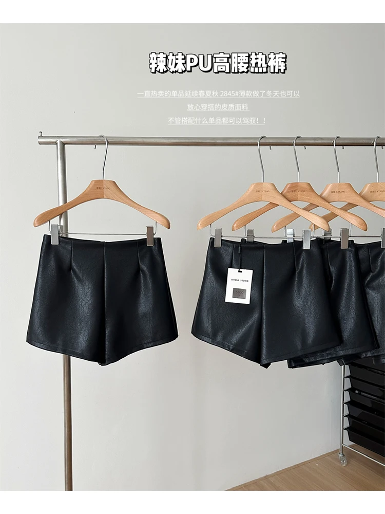 

Women's Leather Shorts Streetwear Y2k Harajuku Baggy 2000s Fashion Korean Retro Gothic Black High Waist Short Jeans 2023 Clothes