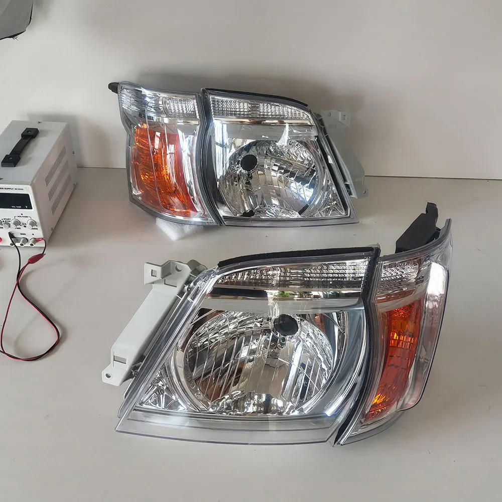 2PCS/4PCS Headlights For Nissan Caravan URVAN E25 2005-2012 Headlamp 26060-VX50A 26010-VX50A