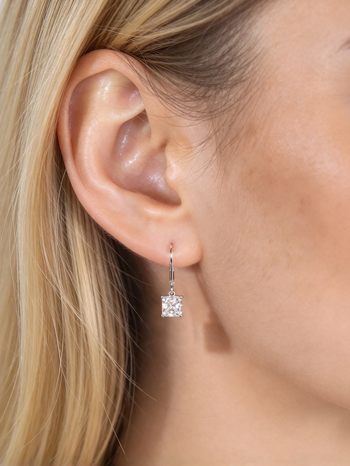 XCY 1 ct 5*8mm Pear Moissanite Drop Earrings Women 925 Sterling Silver Teardrop Leverback Dangle Earrings Wedding Party Jewelry