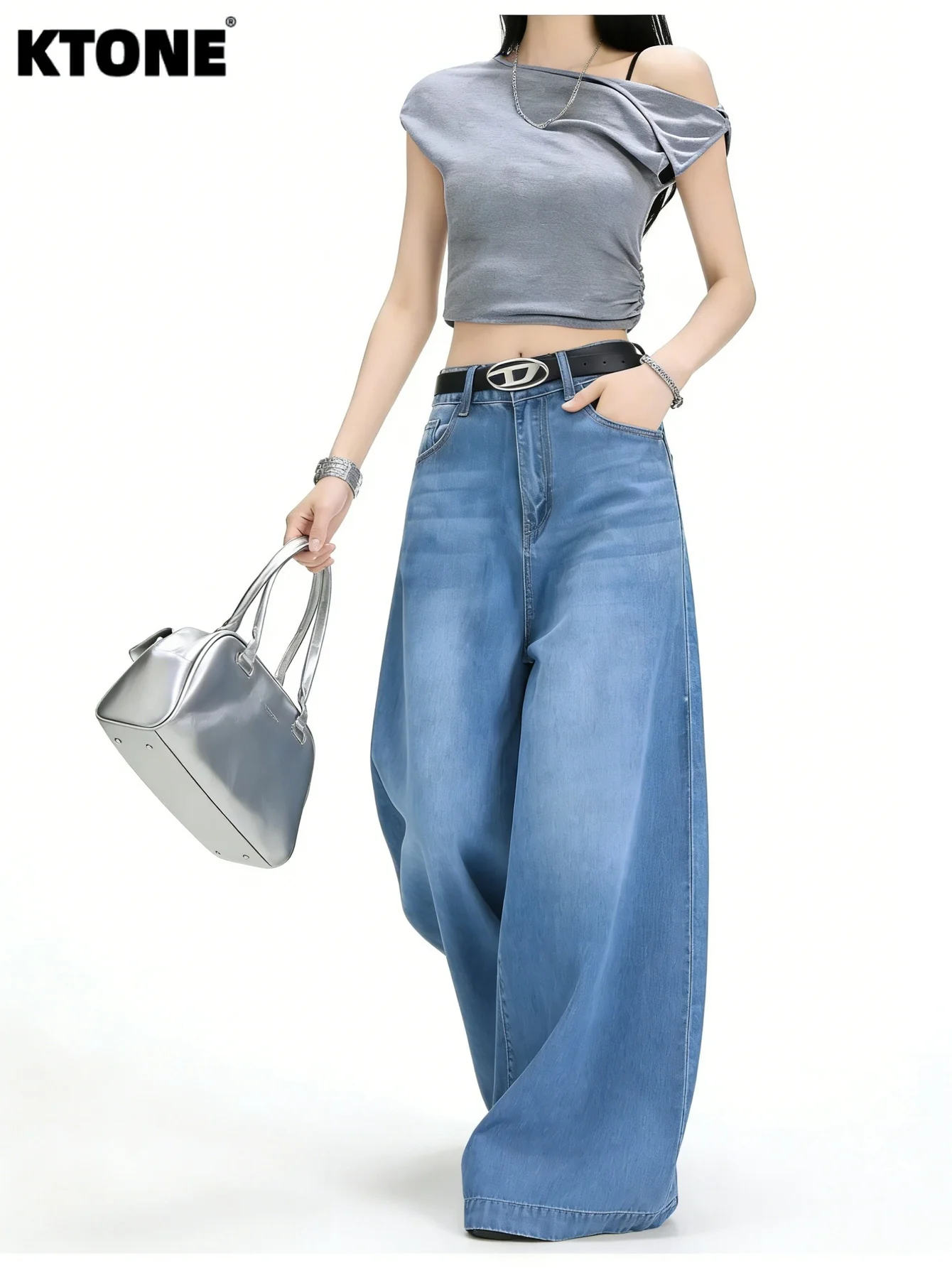

Trendy Men's Loose Blue Jeans For Man Y2k Fashion Drip Design Streetwear No accessories or belts included