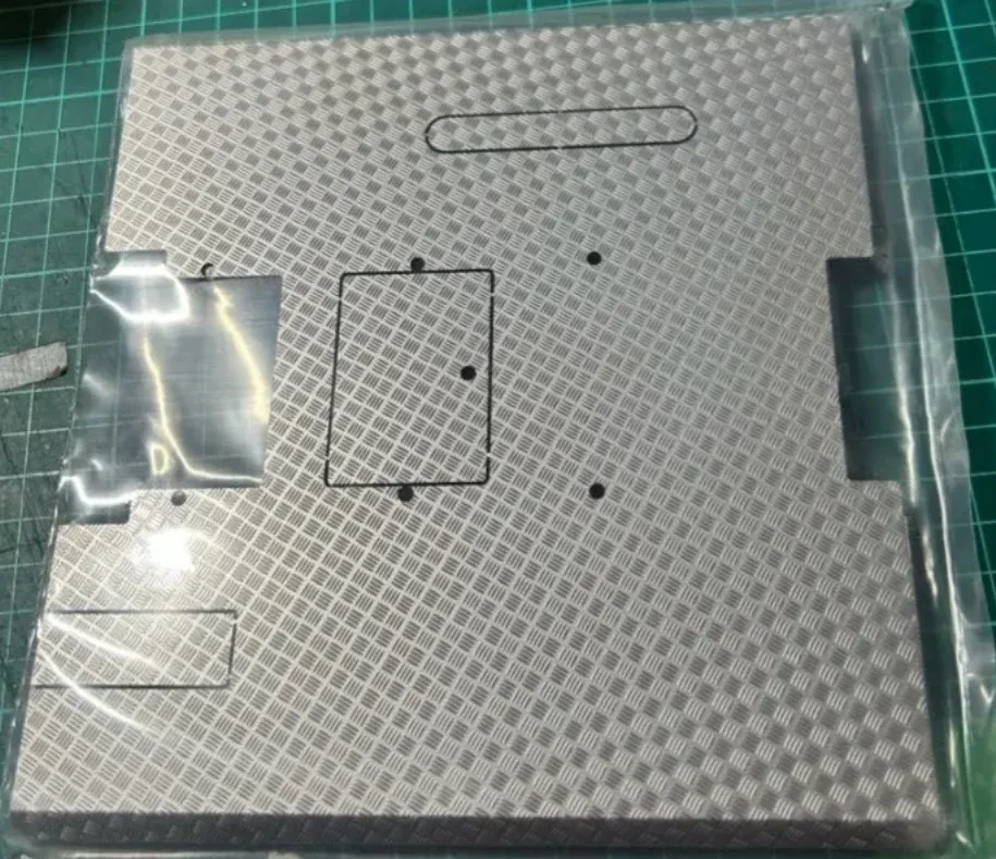 1PCS Simulazione Metallo Argento Grande Piastra Paramotore per 1/14 Tamiya RC Camion Scania 770s R620 R470 Benz 1851 Man Fai Da Te Parti di Automobili giocattoli