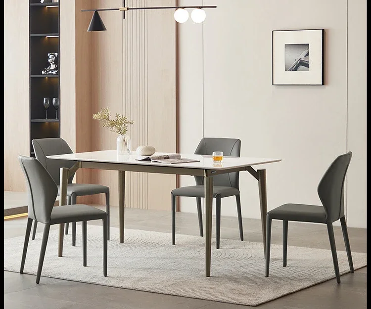 Semplice tavolo da pranzo in pietra supercristallina di fascia alta