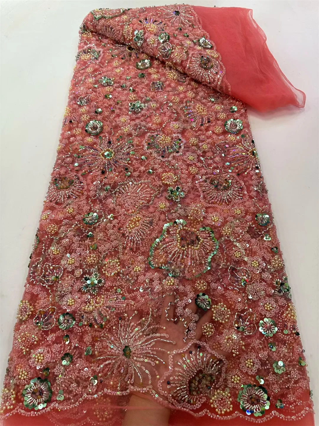 

Африканское кружево с пайетками 2026, 5 ярдов, высококачественная ткань с бисером, французское нигерийское кружево для шитья платьев, свадебных и праздничных нарядов