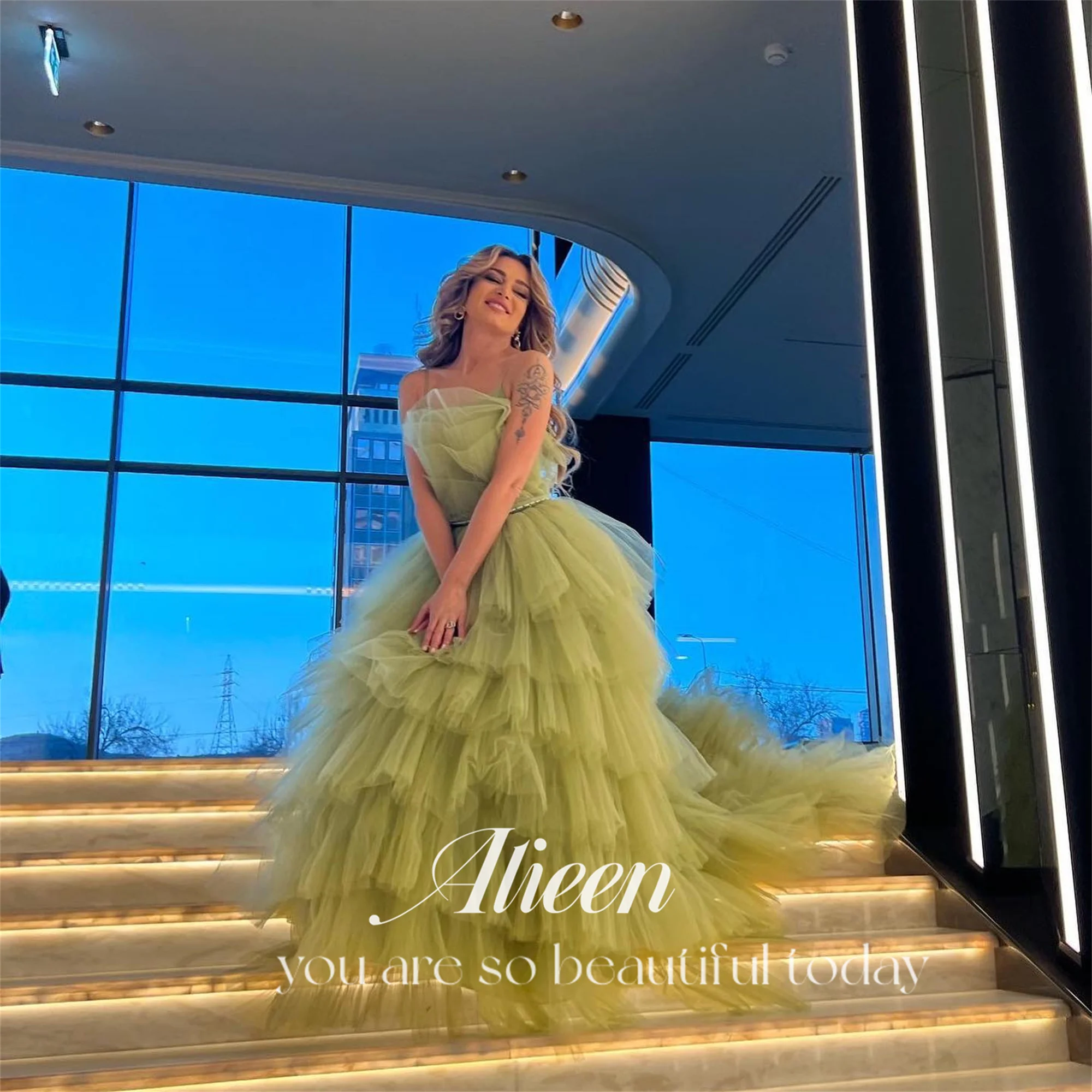 

Aileen Women Evening Dress Woman Multi-layer Luxury Luxury Evening Dresses for Special Occasions Customized Green Off-shoulder