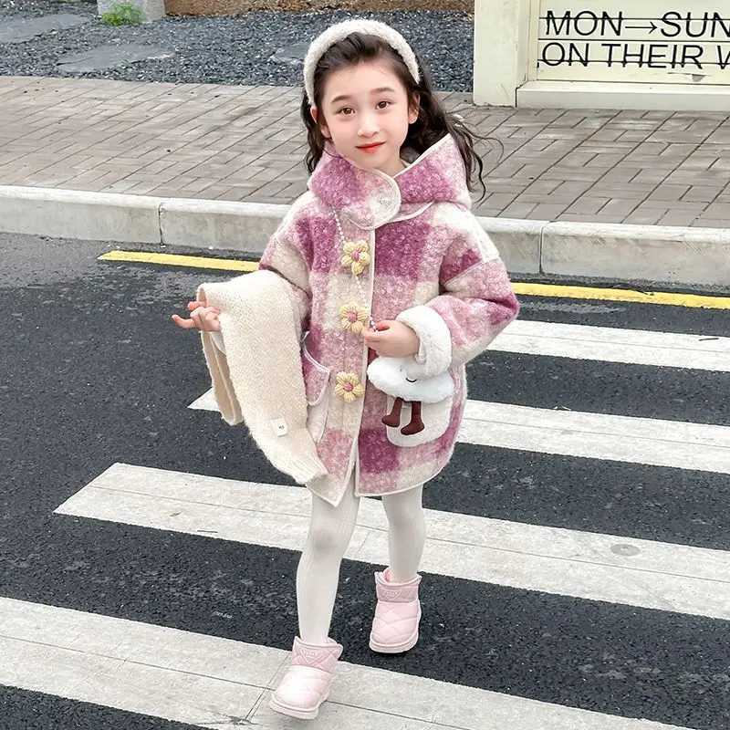 

2025 New Style Stylish Baby Girl Winter Coat Fleece Lined Thickened Knit Sweater Coat for Children Warm Outdoor Casual Wear