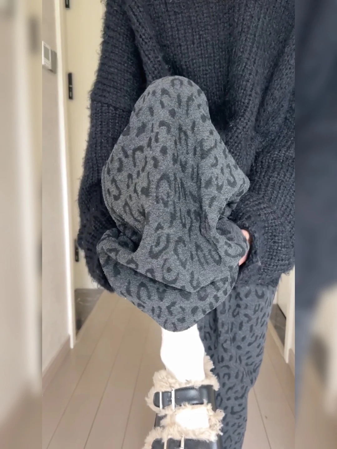 

Брюки с высокой талией и широкими штанинами, женские осенне-зимние брюки прямого кроя на флисовой подкладке с тигровым принтом, брюки в корейском стиле в стиле ретро