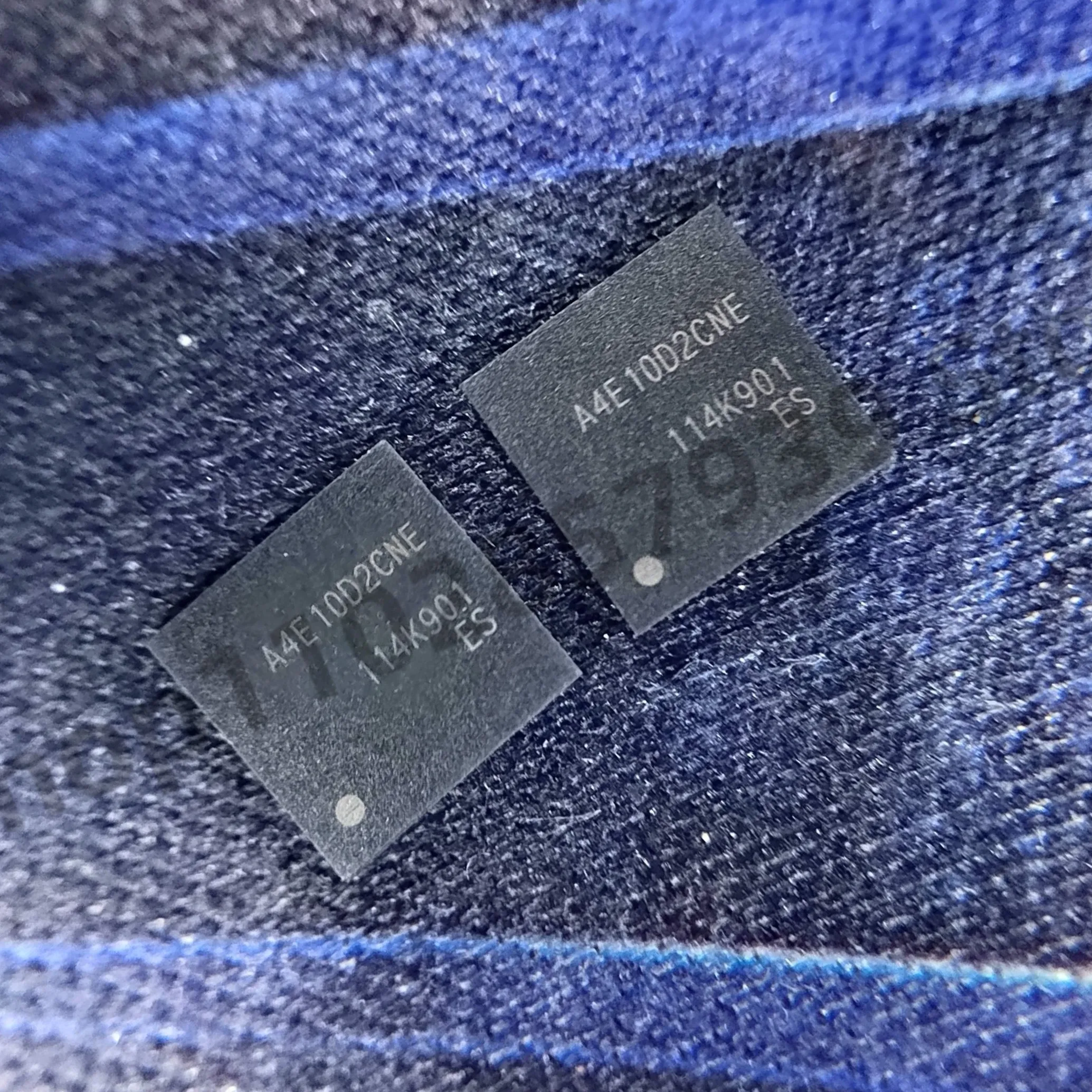 

5 шт./лот R7FA4E10D2CNE A4E10D2CNE QFN микроконтроллеры-MCU оригинальное место