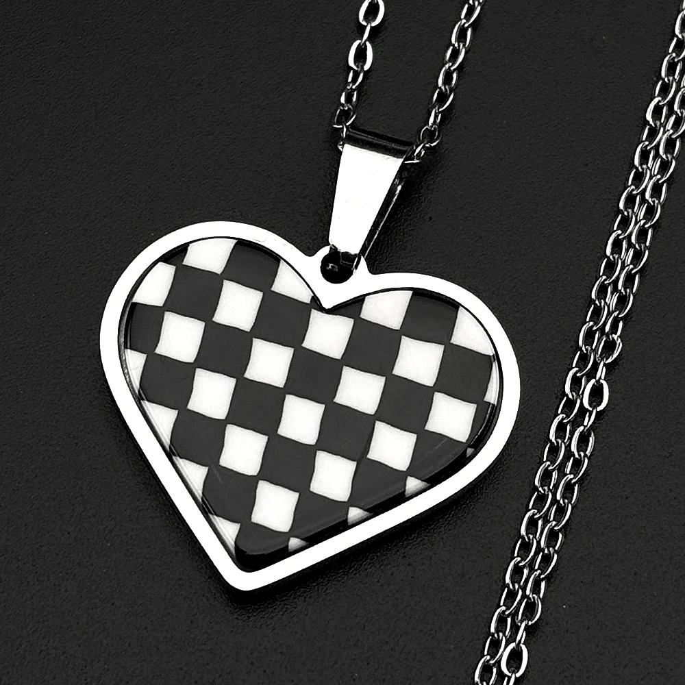 Y2K E-Girl Schachbrettmuster Herz Bär Kette Edelstahl Schwarz Weiß Süßer Cooler Stil Passende BFF Halskette Harajuku Schmuck – Detail 5