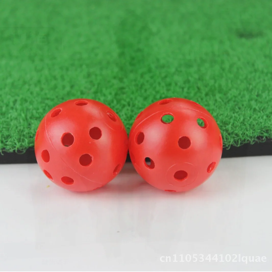 كرة جولف مجوفة مقاس 72 مم مع 26 فتحة، ملحقات جولف رياضية داخلية، متوفرة بألوان متعددة