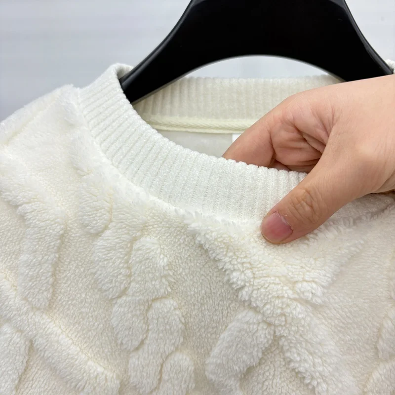 Man Luxury Design Long Sleeves Knitwear Flannel Argyle Pattern Fleece-Lined Round Neck Leisure Fashion Pullover Winter Mens Tops