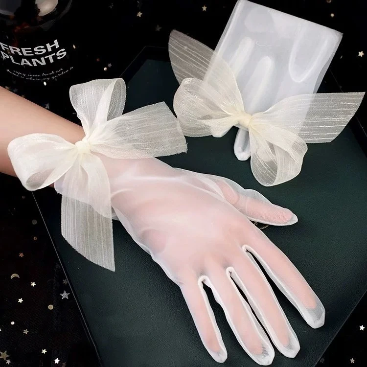 قفازات زفاف العروس للنساء حقيبة قصيرة للاستوديو للتصوير الفوتوغرافي بفيونكة شفافة مع لون أبيض حليبي بسيط #6