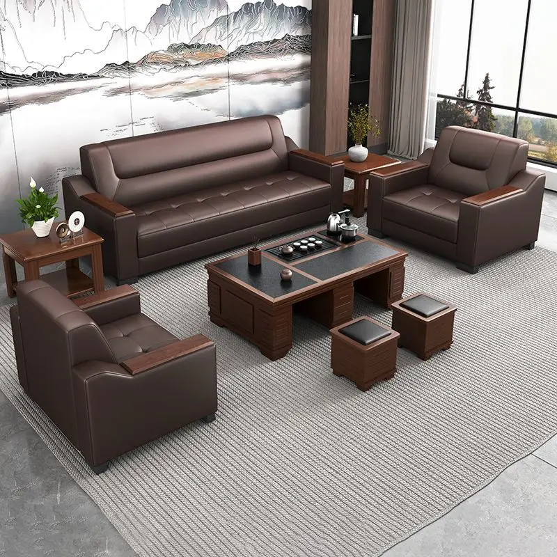 

Комплект офисной мебели: диван и кресло в современном стиле, идеально подходит для деловых приемных, включает трехместный диван и кресло для кофе-брейка.