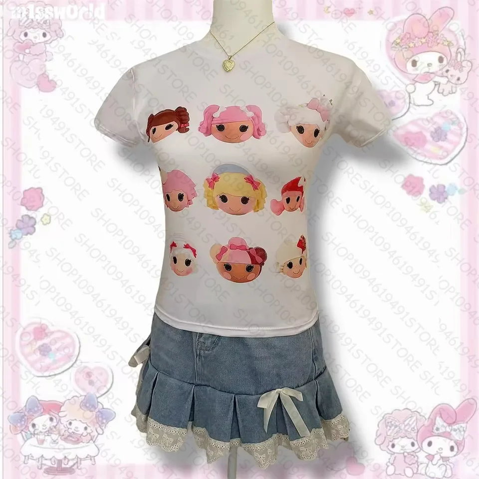 เสื้อยืดผู้หญิงสไตล์ Trashy Y2k ยุค 2000 เสื้อยืดสำหรับผู้หญิง เสื้อผ้าสไตล์ 90s วินเทจ ลายอนิเมะ เสื้อผ้าผู้หญิงสไตล์โกธิค เสื้อครอปท็อปผู้หญิงสไตล์ Emo