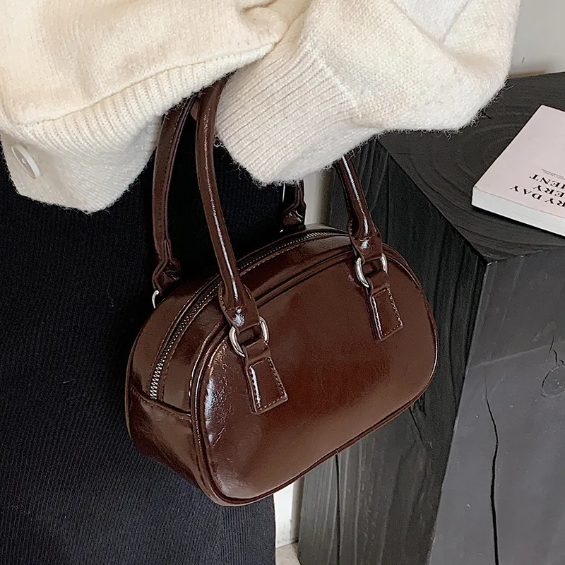 

New Vintage Lovely Compact Handbag Luxury Glossy All-match Office Lady Minority Literary Bolsas for Women Korean Shoulder Bag