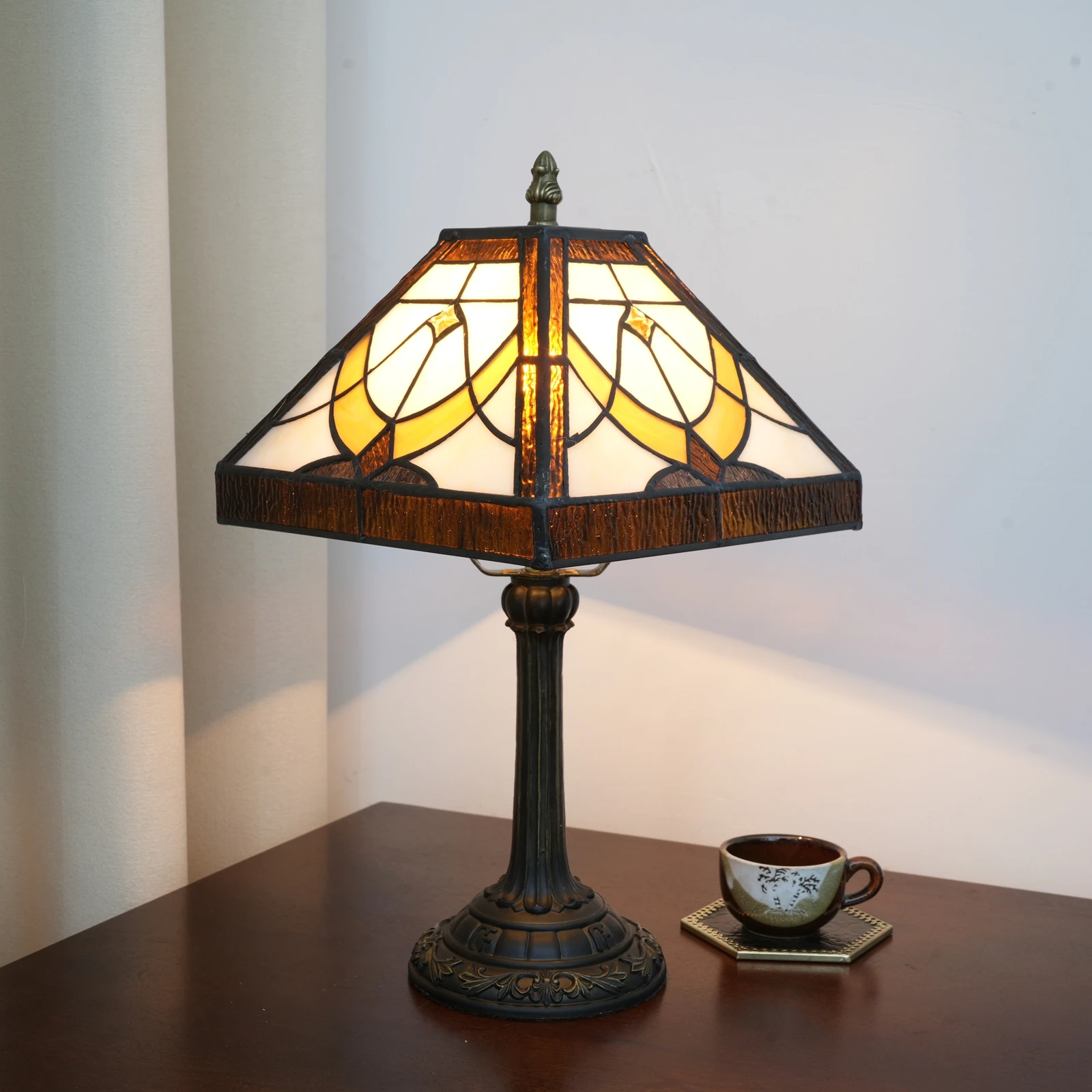 Mission Lamp Stained Glass Table Lamp 8 Inches Cream Color Style Desk Reading Light Decor for Home Office Bedroom Living Room
