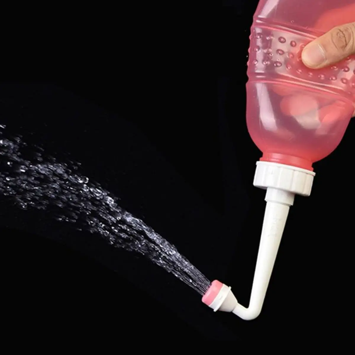 

600Ml Feminine Flusher Portable Travel Bidet for Home Outdoor Use Soft Adjustable Sprayer Eva PP Material Clean Hygiene Bottle