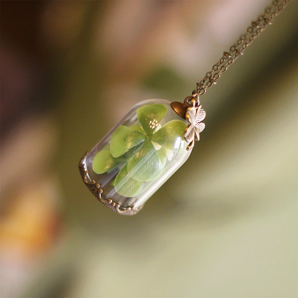 

1Pcs Plastic Clover Pendant Necklace Stylish Four Leaf Design Women's Jewelry Gift for Party Beach Travel Festival Wear