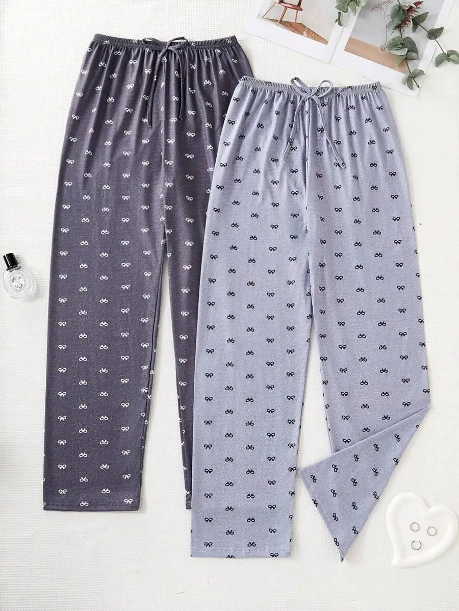 

Комплект из 2-х женских домашних брюк с принтом в виде бантиков - мягкая хлопковая ткань, комфорт для осени и зимы