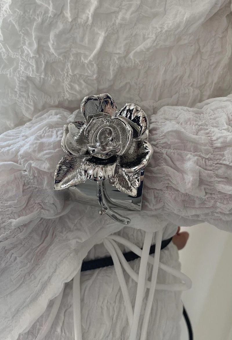 Unique Vintage Metal 3D Carved Rose Flower Wide Open Bracelet for Women Gothic Exaggeration Bangle Fashion Jewelry