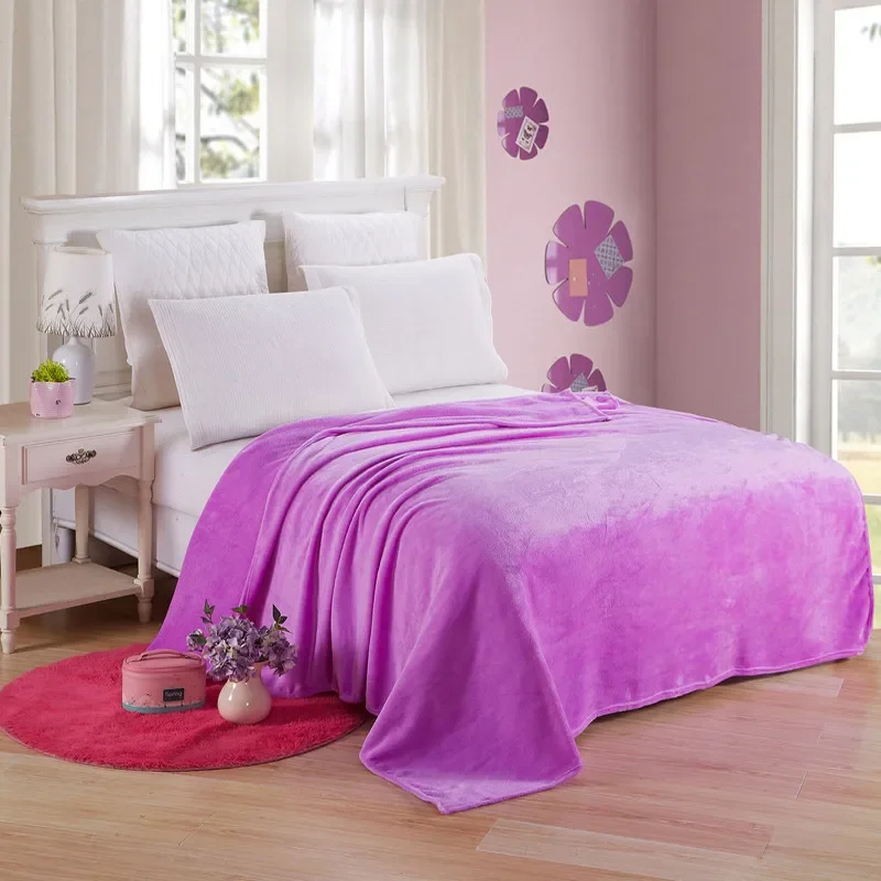 Home Textile Soft Solid Blanket Fleece Flannel Blanket Adult Sofa Bedding Manta Red Green Blue Flannel Throw Blankets for Beds