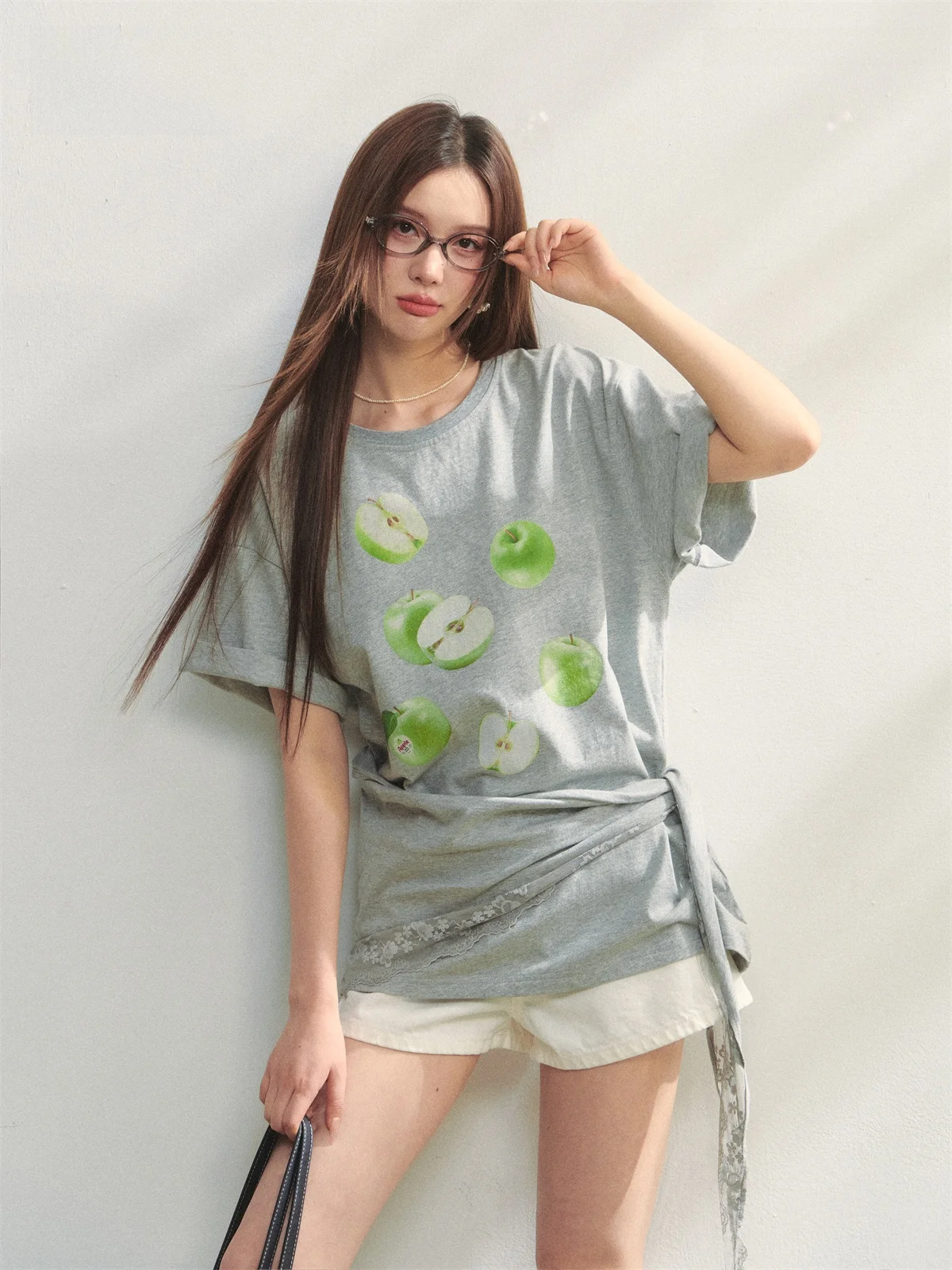 

Летний женский топ свободного кроя с круглым вырезом, принтом фруктов, кружевом и узлом, повседневный, влагоотводящий...