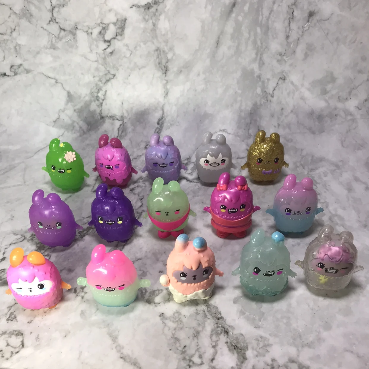 Dig Monsters Color Changing Ice Cream Bar Toy Display Piece Cartoon Style Collectible Popsicles for Ages 6 And above