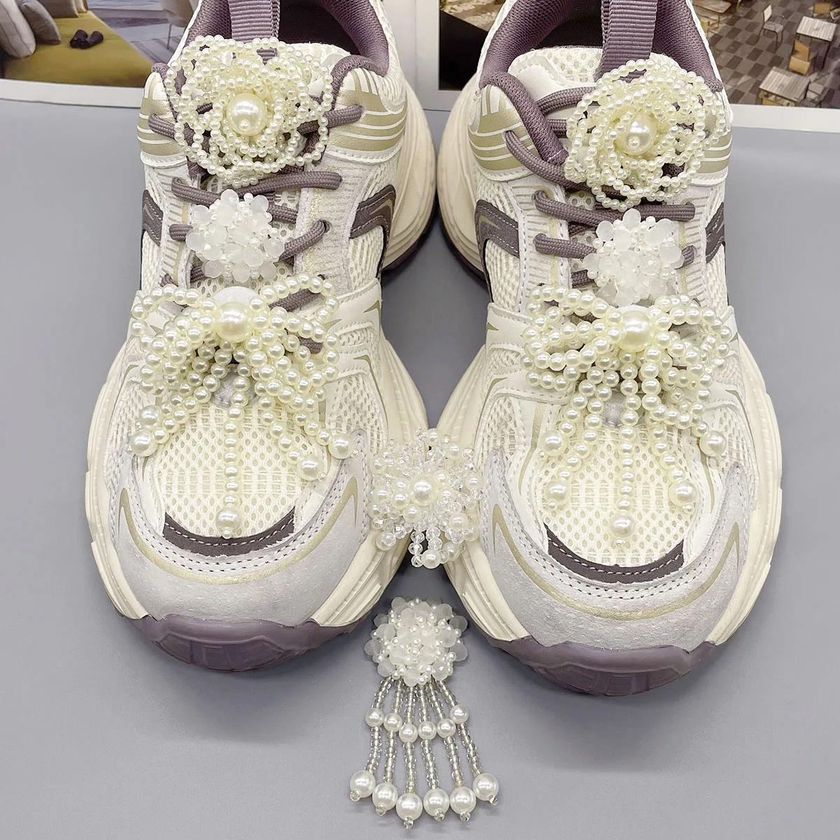 2PCS Faux Pearl Bowknot Shoe Lace Charms DIY Accessories Handmade Beads Tassel Flower Shoelaces Buckles Decorations Shoe Clips