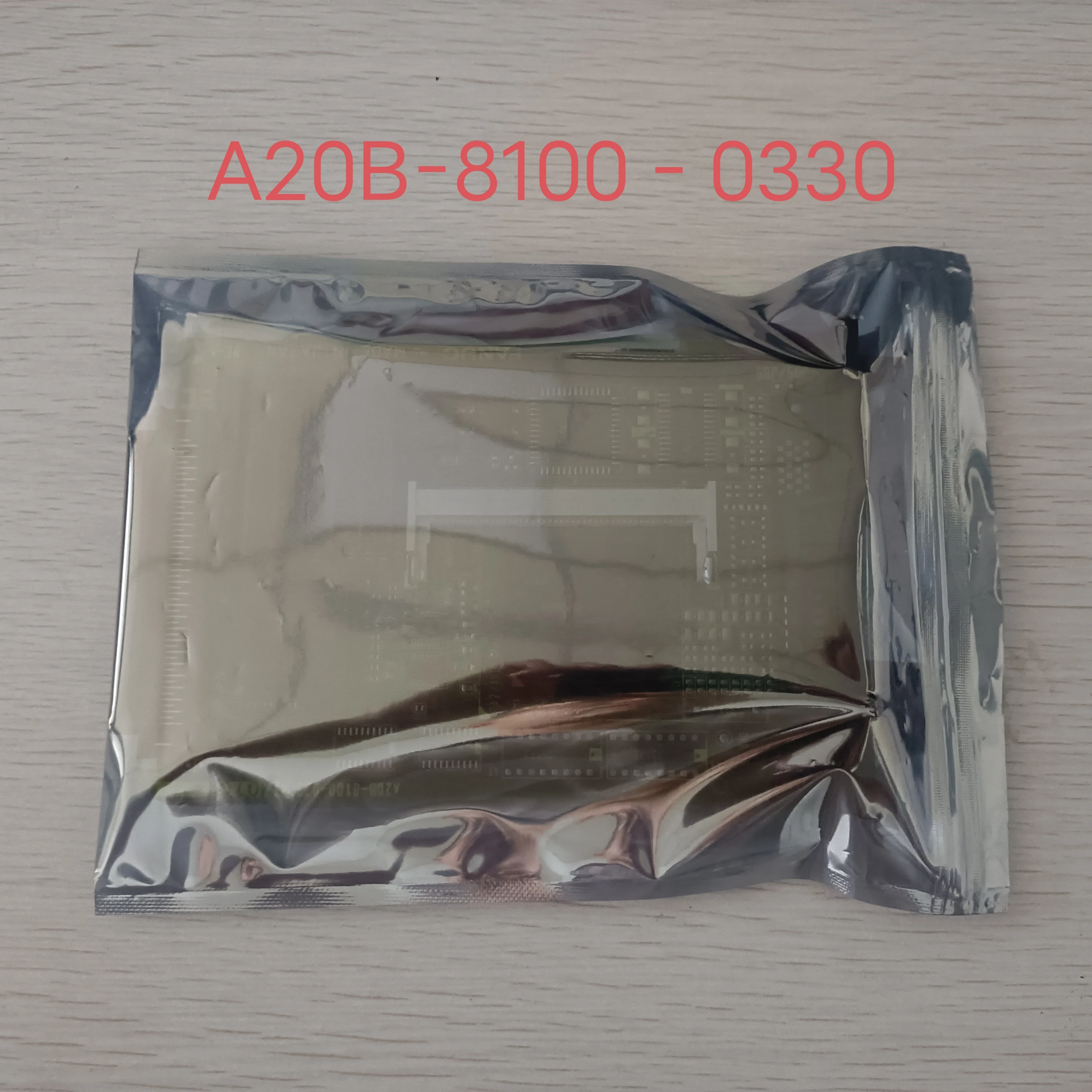 

A20B-8100-0330 FANUC NC system expansion card, the function is intact, we will give you a test video before delivery!