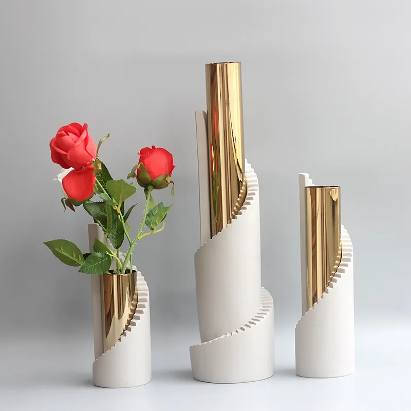 Creative Geometric Staircase Vase Metal Flowerpot Flower Vase Relief Sculpture of Spiral Staircase Terrarium Home Decoration