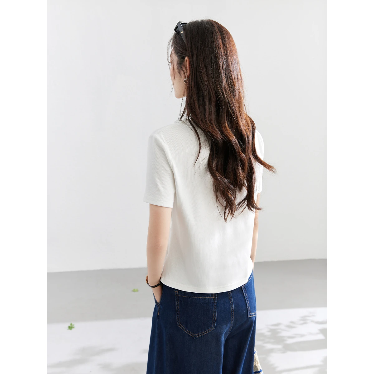 VIMLY Women's Casual Office Short Sleeve  T-Shirt 2026 Summer New French Cloud White 3D Lace Trim Round Neck Design Top A6215