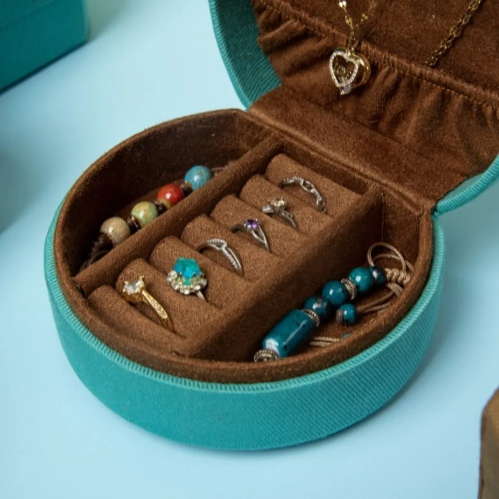 

Embroidered Jewelry Storage Box Jewelry Display Earrings Travel Portable Handbag Organizer Dustproof Gift Packaging Box Women