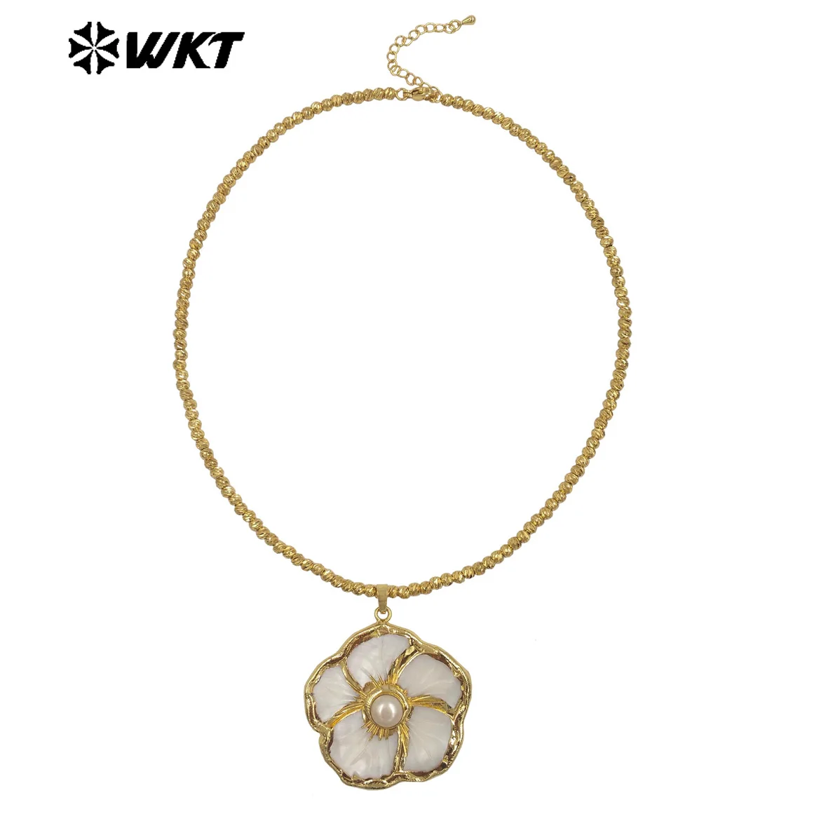 WT-JN342 Natural Freshwater Pearl White Shell 18inch Flower Shape Necklace With Real Gold Plated  For Girls Precious Gifts