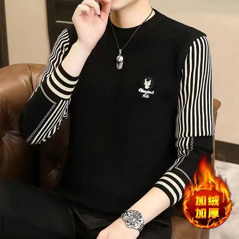 Maglione con giunture a righe di alta qualità da uomo autunno e inverno Maglione comodo e caldo con giunture finte in due pezzi