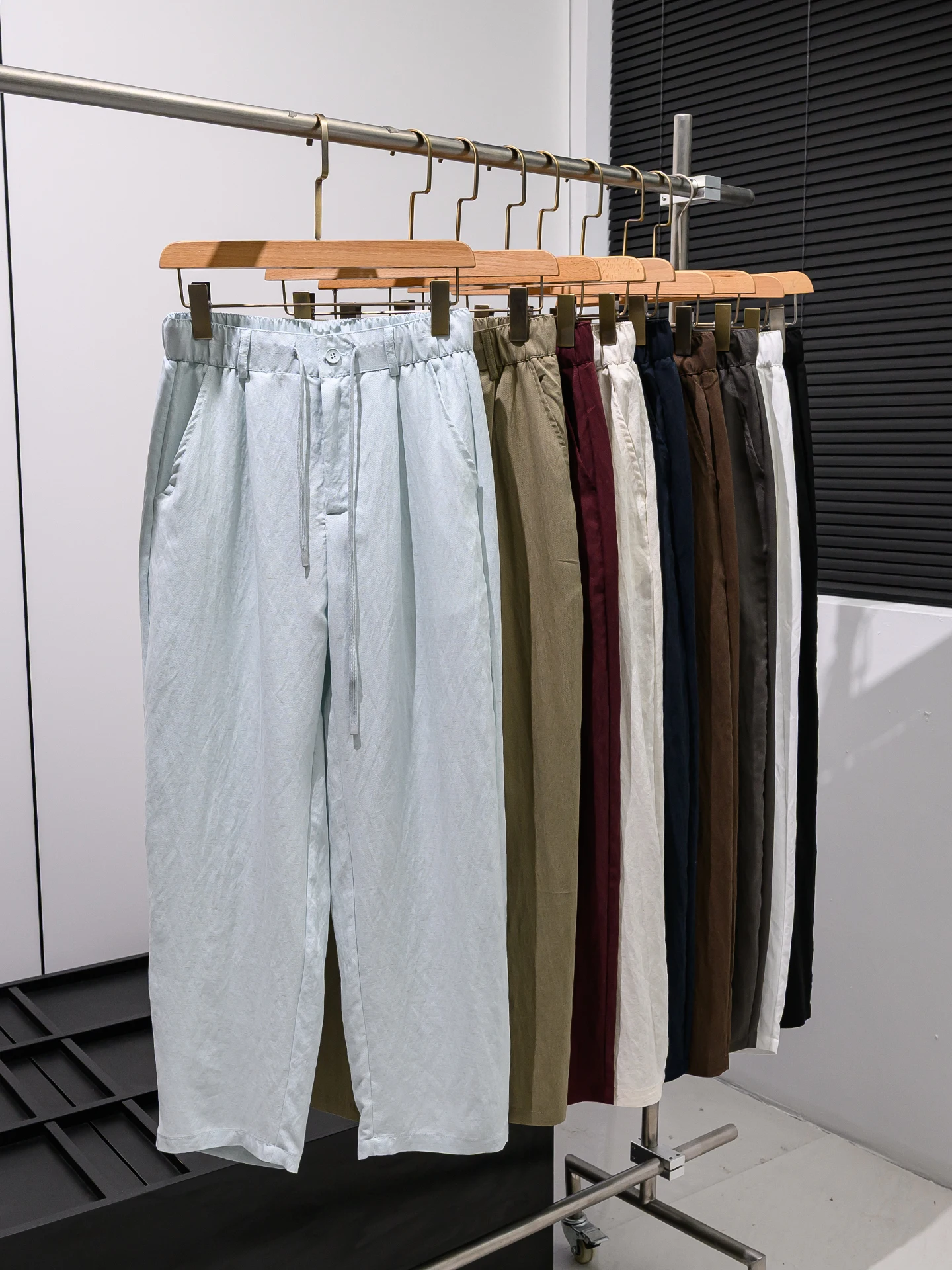Lightweight Breathable Men's Casual Pants Straight Leg Elastic Waist Comfortable Soft Spring Summer Fashion Casual Trousers