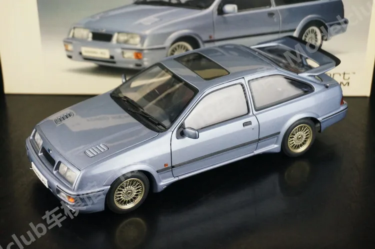 Autoart 1:18 Sierra RS Cosworth Simulation Limited Edition All Open Alloy Metal Static Car Model Toy Gift