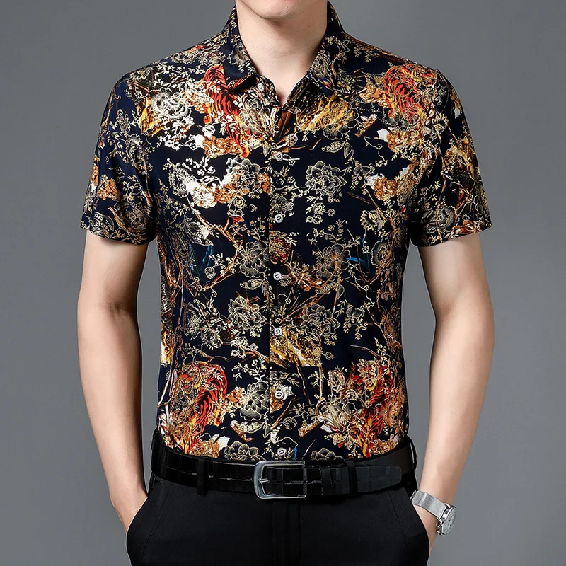 Men's summer short sleeved floral shirt, loose and iron free casual half sleeved ice silk shirt, thin top