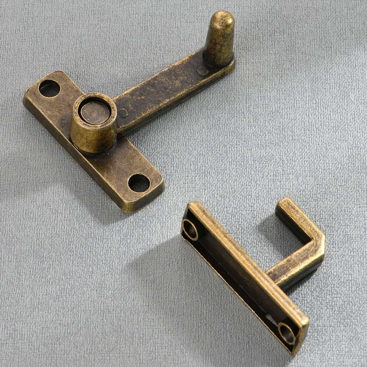 4pcs-alloy-box-buckle-gift-antique-wooden-box-lock-bronze-vintage-metal-hardware-furniture-tool-box-lock-toggle-clasp