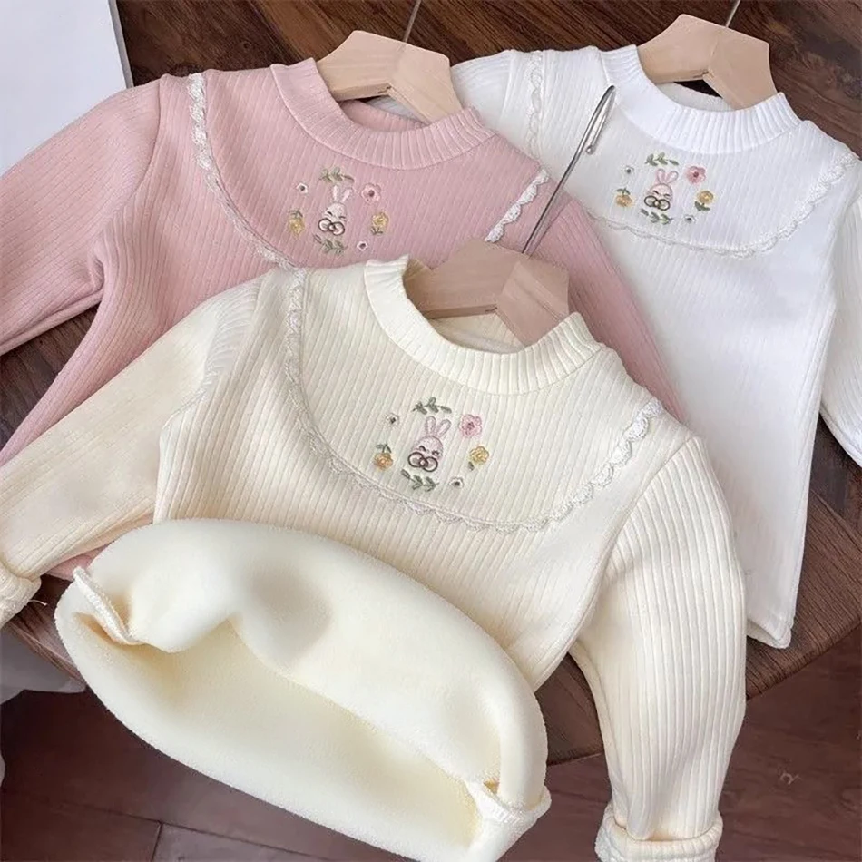 Dziecięca pluszowa pół zabudowany dekolt Ciepła zimowa warstwa podstawowa Dziewczęta Haftowany top z dzianiny Dziewczęta Codzienne wszechstronne pluszowe koszulki w jednolitym kolorze