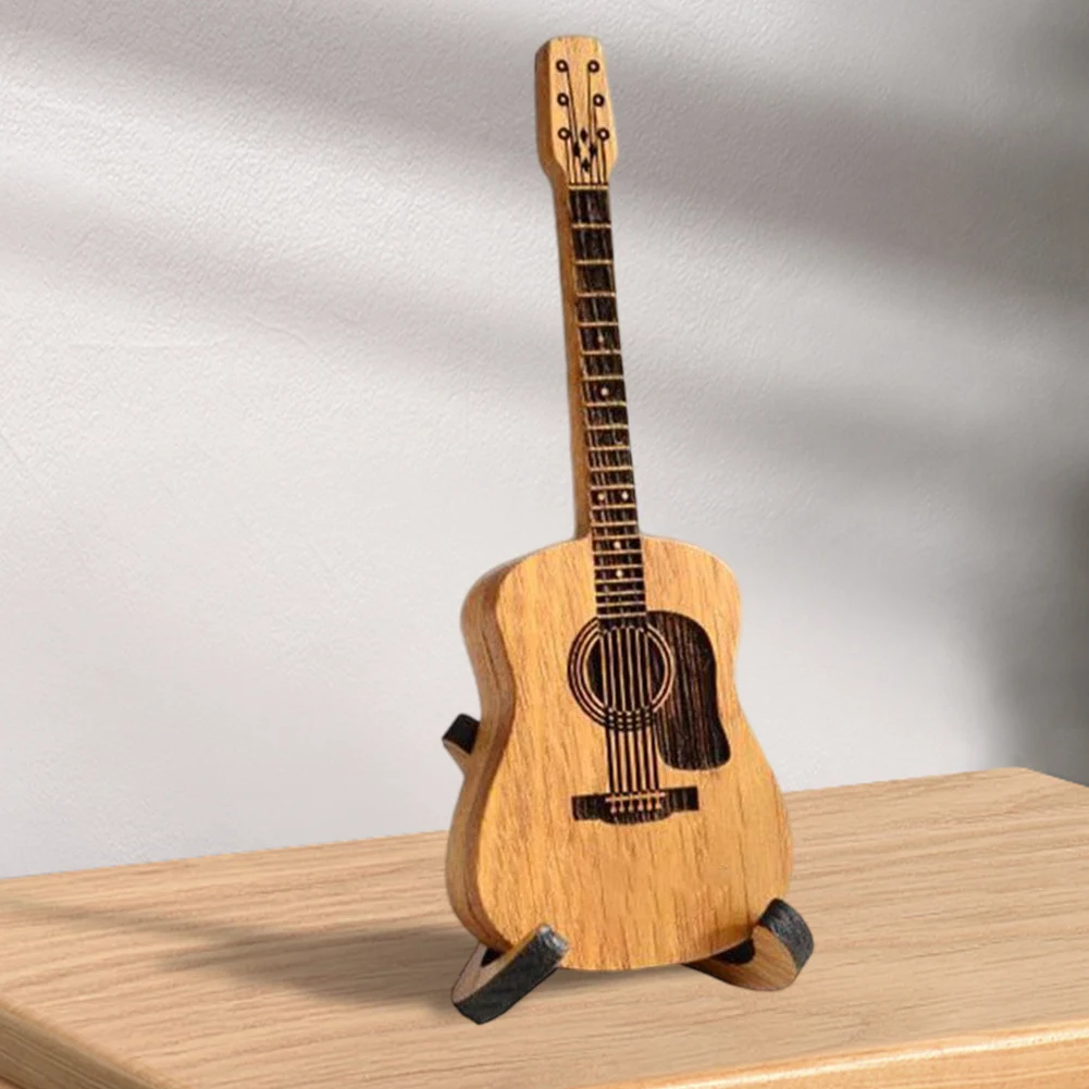 Wooden Guitar Pick Box with 3Pcs Guitar Pick Guitar Pick Holder Guitar Pick Storage Box for Electric Bass Guitar Ukulele Lover