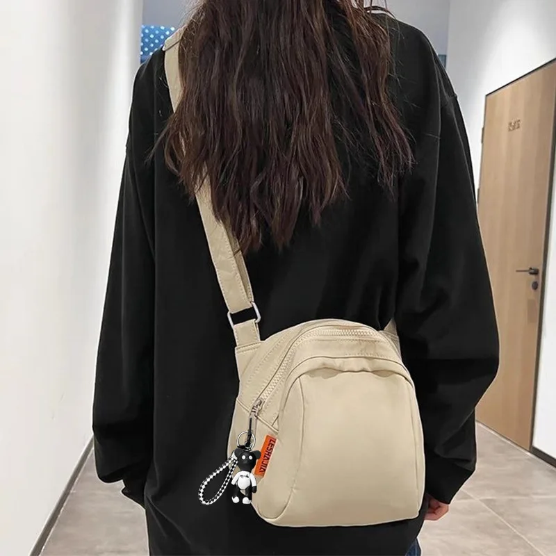 

2025 new single shoulder small bag, women's crossbody bag, women's casual bag, versatile and fashionable women's nylon cloth she